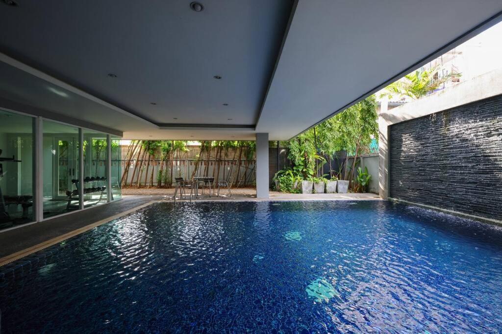 Ferienwohnung Luxury Living In Heart Of Nimman Chiang Mai Exterior foto