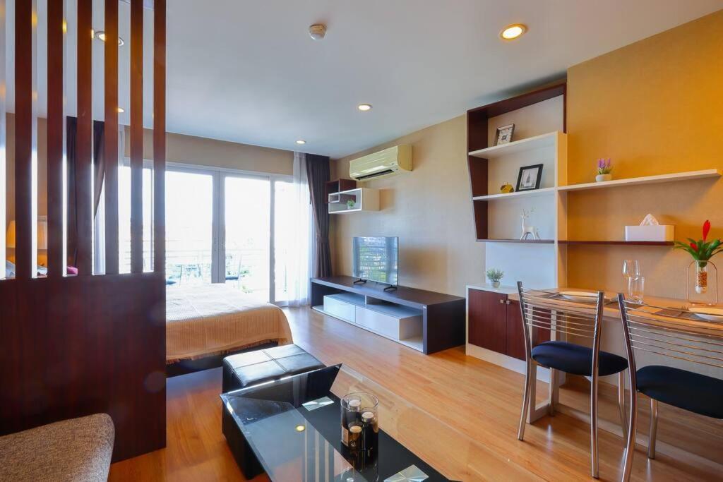 Ferienwohnung Luxury Living In Heart Of Nimman Chiang Mai Exterior foto
