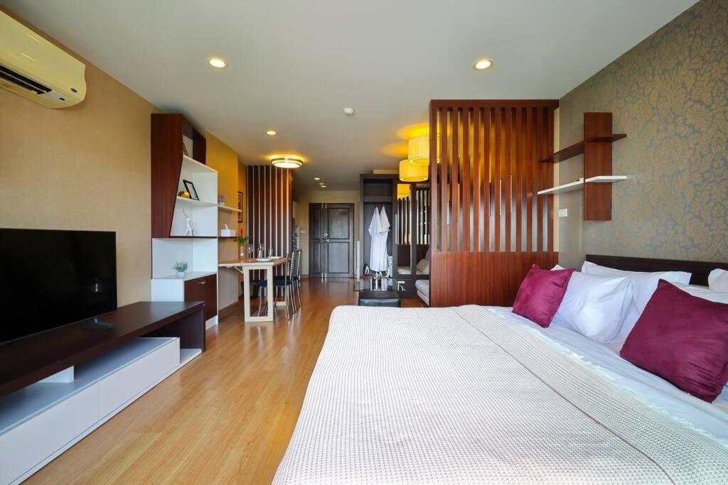 Ferienwohnung Luxury Living In Heart Of Nimman Chiang Mai Exterior foto