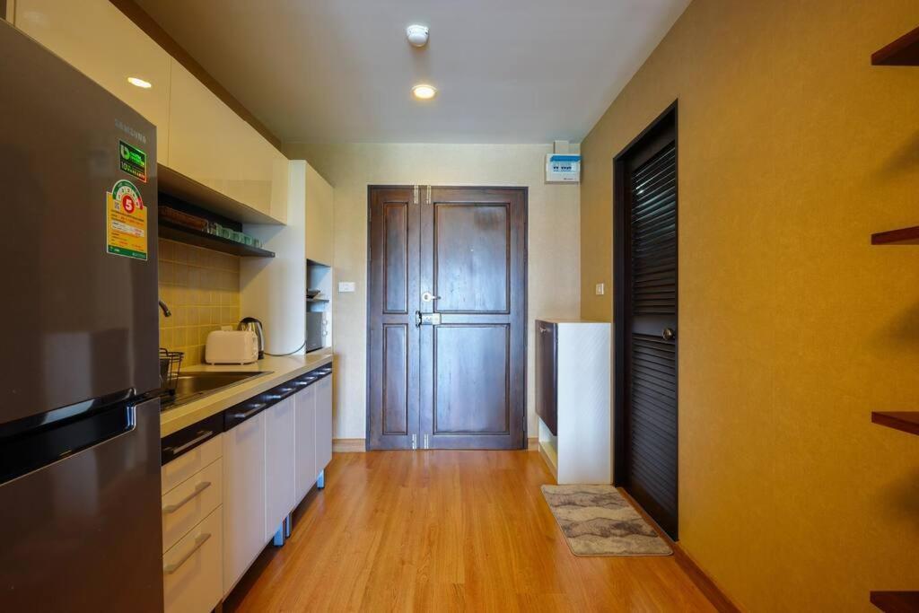 Ferienwohnung Luxury Living In Heart Of Nimman Chiang Mai Exterior foto