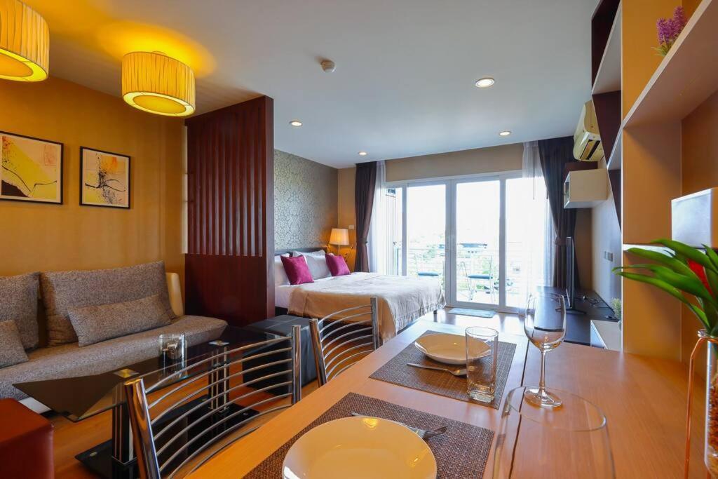 Ferienwohnung Luxury Living In Heart Of Nimman Chiang Mai Exterior foto