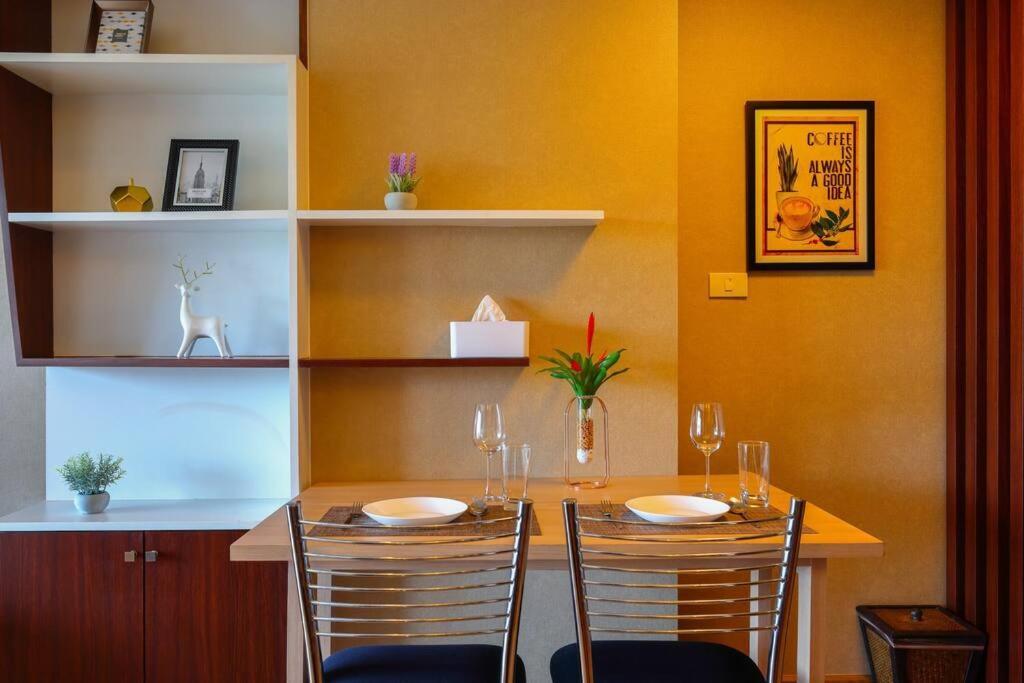 Ferienwohnung Luxury Living In Heart Of Nimman Chiang Mai Exterior foto